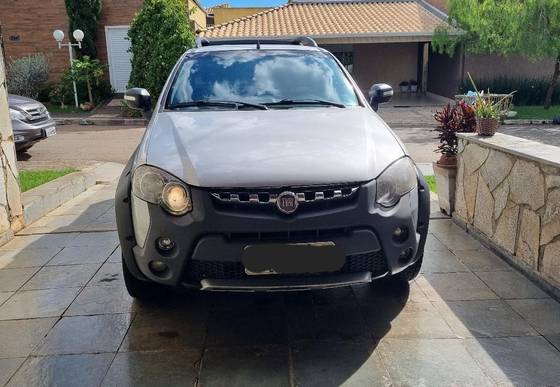 FIAT STRADA 1.8 MPI ADVENTURE CD 16V FLEX 2P AUTOMATIZADO